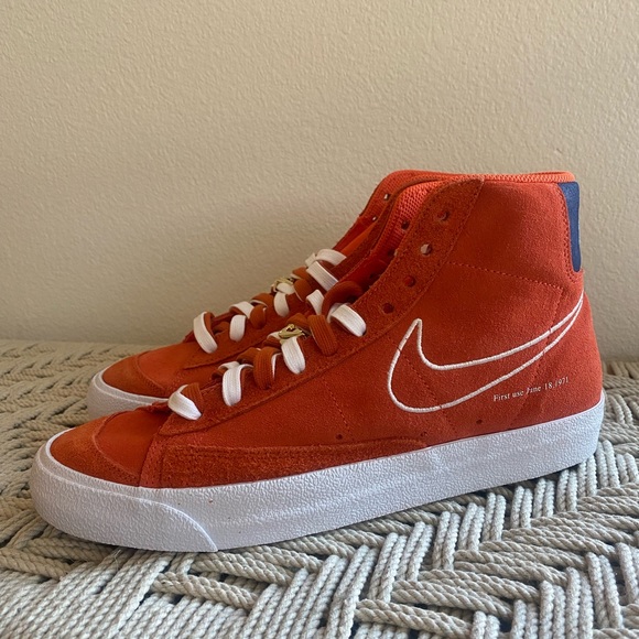 Nike blazer mid 77 orange suede shoes sneakers mens 9.5 10 - Picture 3 of 14